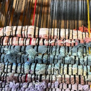 Irina Saori närbild på väv 300x300